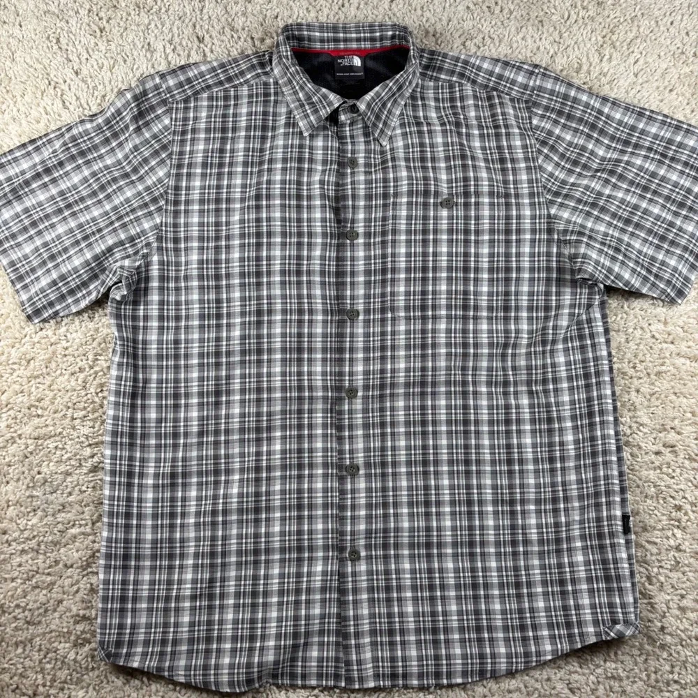 The North Face Men Button Up Shirt Large Gray Plaid Short Sleeve Hiking Gorpcore